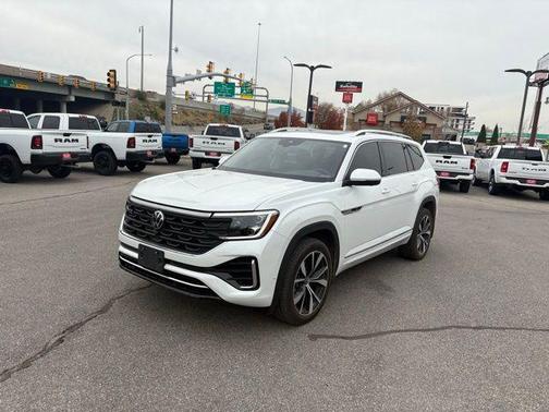 2025 Volkswagen Atlas 2.0T SEL Premium R-Line 4MOTION