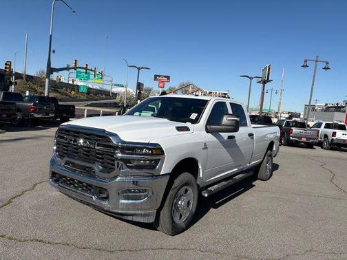 2025 RAM 3500 Tradesman Crew Cab 4x4 8' Box
