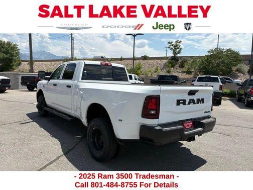 2025 RAM 3500 Tradesman Crew Cab 4x4 8' Box
