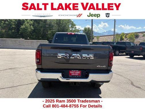 2025 RAM 3500 Tradesman Crew Cab 4x4 8' Box
