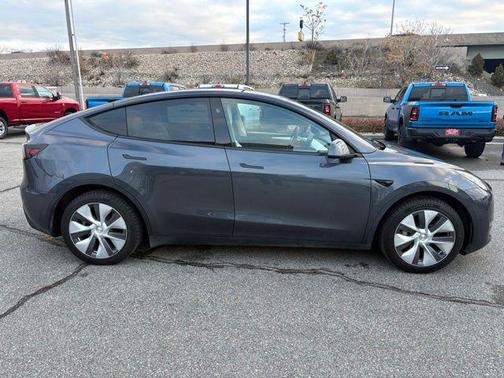 2023 Tesla Model Y Long Range Dual Motor All-Wheel Drive