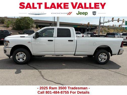 2025 RAM 3500 Tradesman Crew Cab 4x4 8' Box