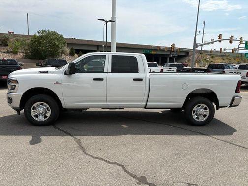 2025 RAM 3500 Tradesman Crew Cab 4x4 8' Box