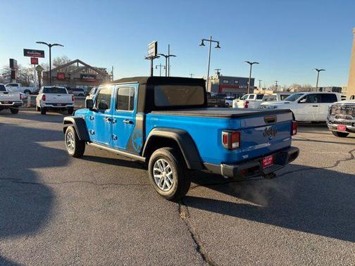 2023 Jeep Gladiator Sport S