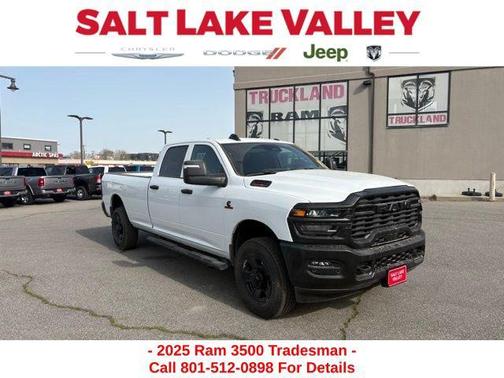 2025 RAM 3500 Tradesman Crew Cab 4x4 8' Box