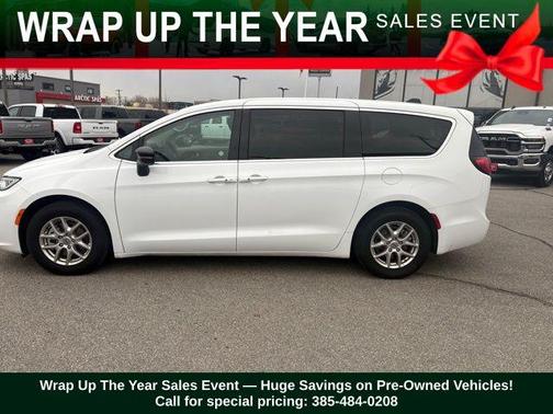 2024 Chrysler Pacifica Touring L