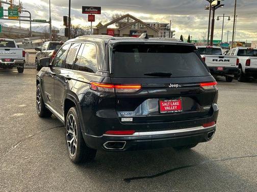 2022 Jeep Grand Cherokee 4xe Summit Reserve