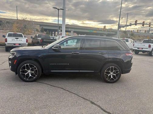 2022 Jeep Grand Cherokee 4xe Summit Reserve