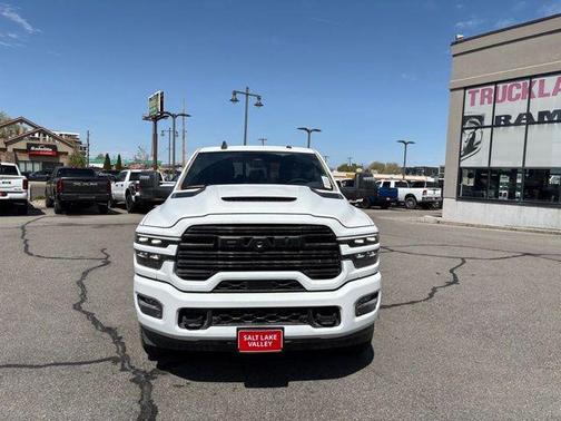 2025 RAM 2500 Laramie Crew Cab 4x4 6'4' Box