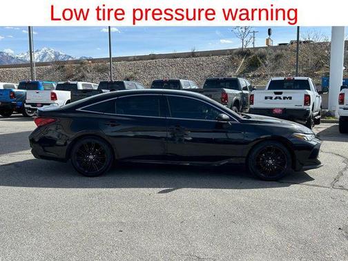 2019 Toyota Avalon XSE