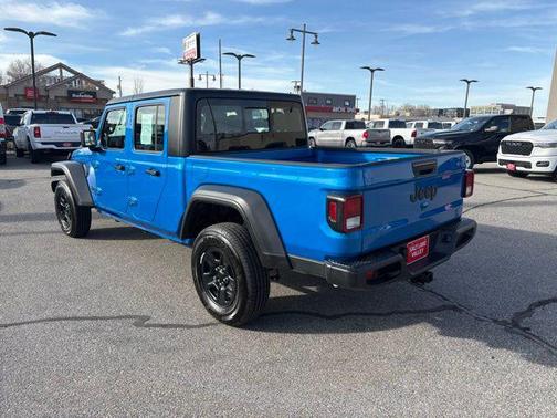 2025 Jeep Gladiator Sport