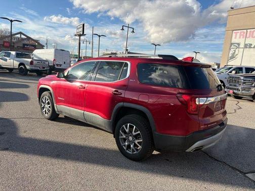 2023 GMC Acadia AWD SLT