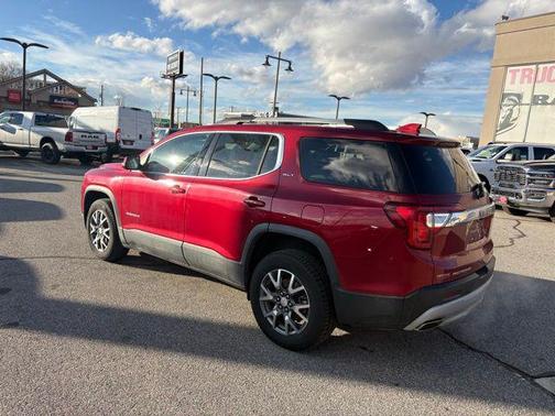 2023 GMC Acadia AWD SLT
