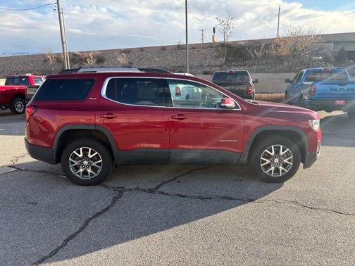 2023 GMC Acadia AWD SLT