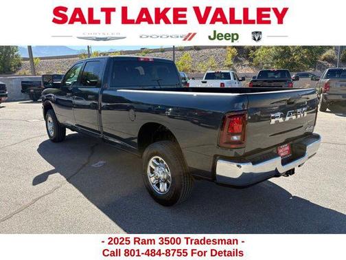 2025 RAM 3500 Tradesman Crew Cab 4x4 8' Box