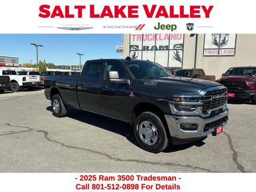 2025 RAM 3500 Tradesman Crew Cab 4x4 8' Box