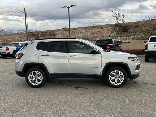 2025 Jeep Compass Latitude