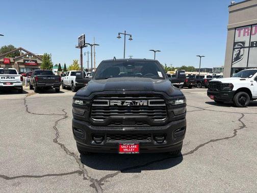 2025 RAM 2500 Big Horn Crew Cab 4x4 6'4' Box