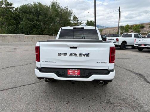 2025 RAM 1500 ST
