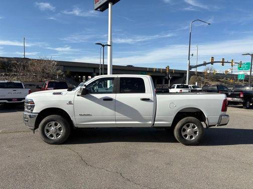 2025 RAM 2500 Big Horn Crew Cab 4x4 6'4' Box