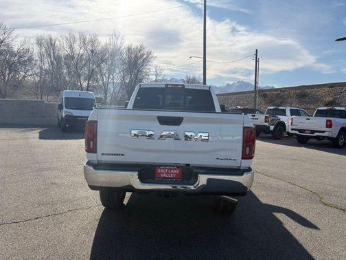 2025 RAM 2500 Big Horn Crew Cab 4x4 6'4' Box