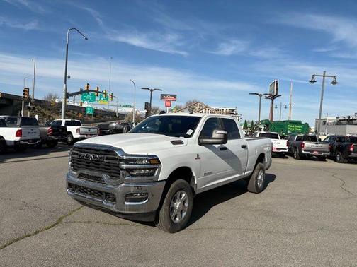 2025 RAM 2500 Big Horn Crew Cab 4x4 6'4' Box