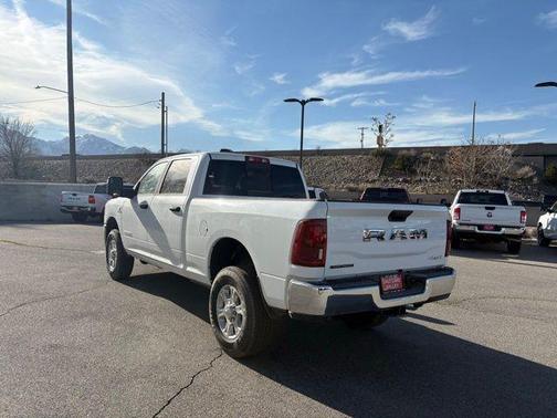 2025 RAM 2500 Big Horn Crew Cab 4x4 6'4' Box