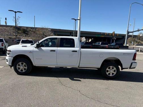 2025 RAM 3500 Big Horn Crew Cab 4x4 8' Box