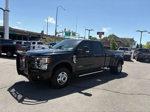 2022 Ford F-350 Lariat