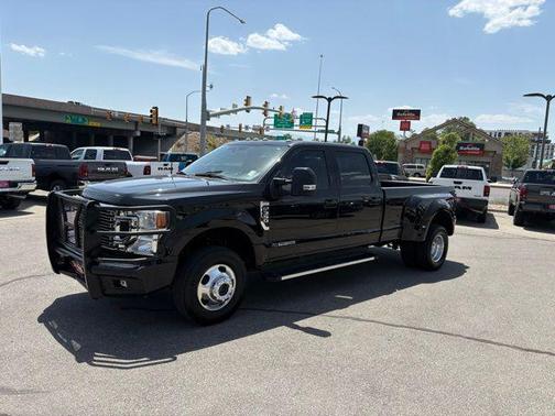 2022 Ford F-350 Lariat