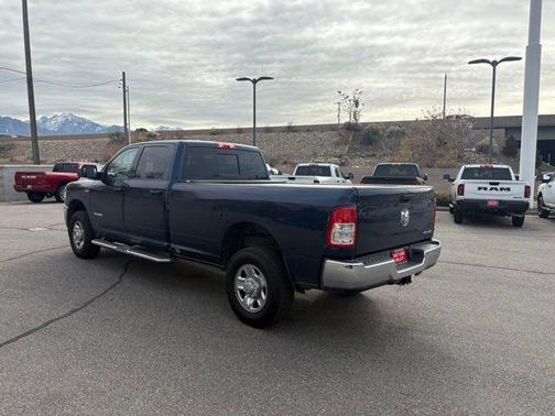2022 RAM 2500 Tradesman Crew Cab 4x4 8' Box
