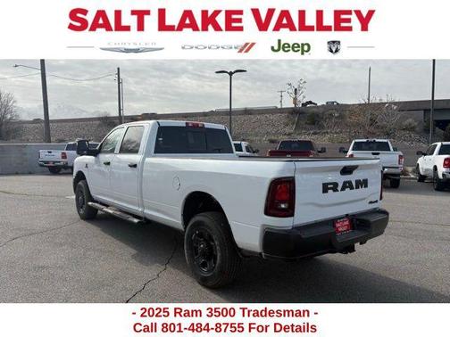 2025 RAM 3500 Tradesman Crew Cab 4x4 8' Box