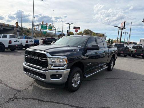 2022 RAM 2500 Big Horn Mega Cab 4x4 6'4'' Box