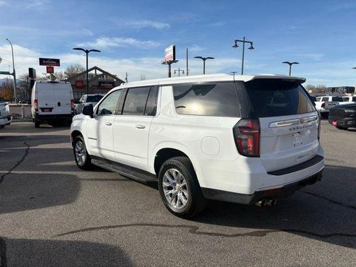 2023 Chevrolet Suburban Premier
