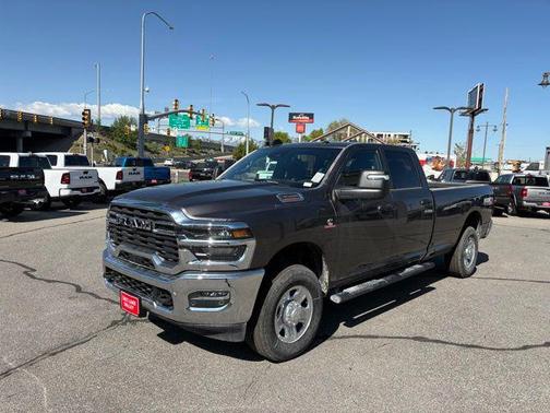 2025 RAM 3500 Tradesman Crew Cab 4x4 8' Box