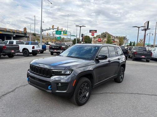 2024 Jeep Grand Cherokee 4xe Trailhawk