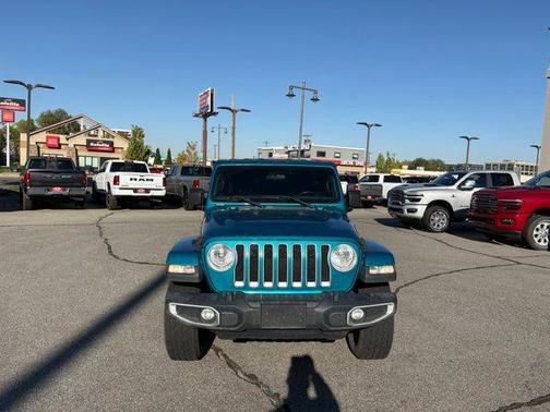 2020 Jeep Wrangler Unlimited Sahara
