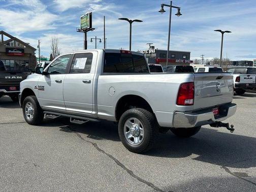 2017 RAM 2500 SLT Crew Cab 4x4 6'4' Box