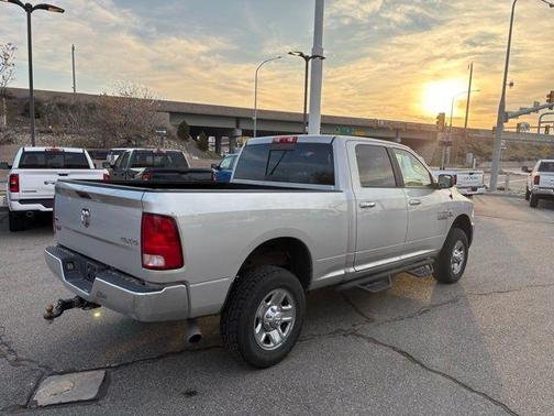 2017 RAM 2500 SLT Crew Cab 4x4 6'4' Box