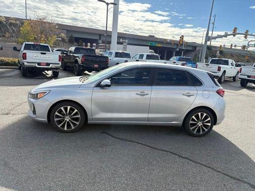 2019 Hyundai Elantra GT Base