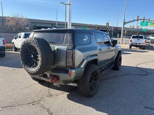 2024 GMC HUMMER EV SUV 3X