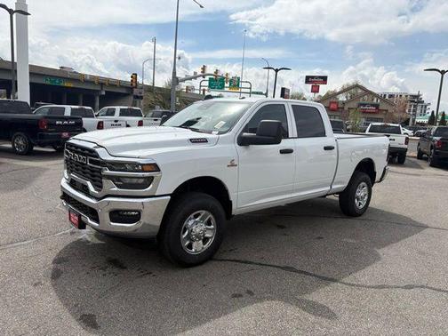 2025 RAM 2500 Tradesman Crew Cab 4x4 6'4' Box