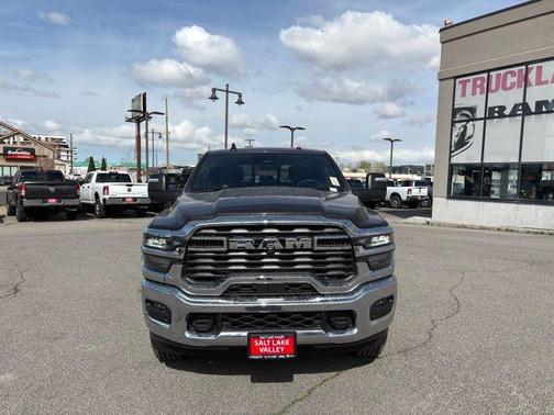 2025 RAM 3500 Big Horn