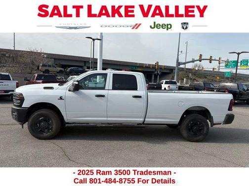 2025 RAM 3500 Tradesman Crew Cab 4x4 8' Box
