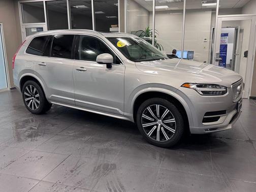 2024 Volvo XC90 B5 Core Bright Theme