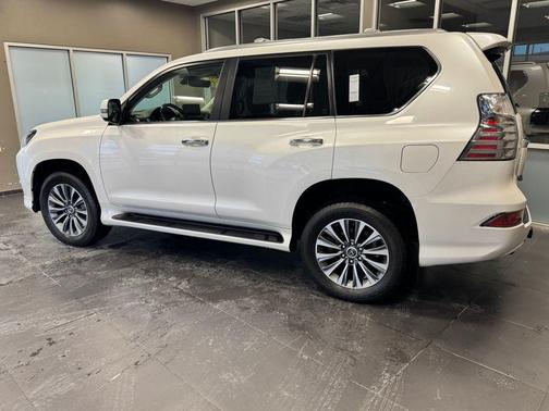 2023 Lexus GX 460 Luxury