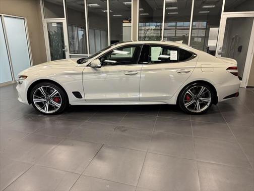 2024 Genesis G70 2.5T AWD