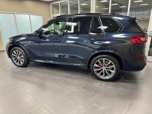 2023 BMW X5 M50i