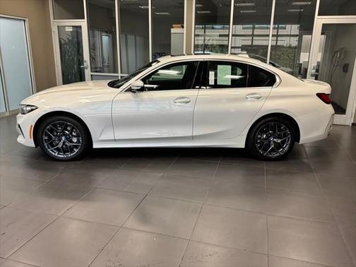 2025 BMW 330 i xDrive