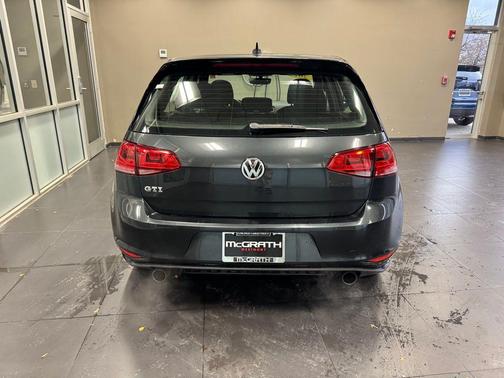 2017 Volkswagen Golf GTI 2.0T S 4-Door